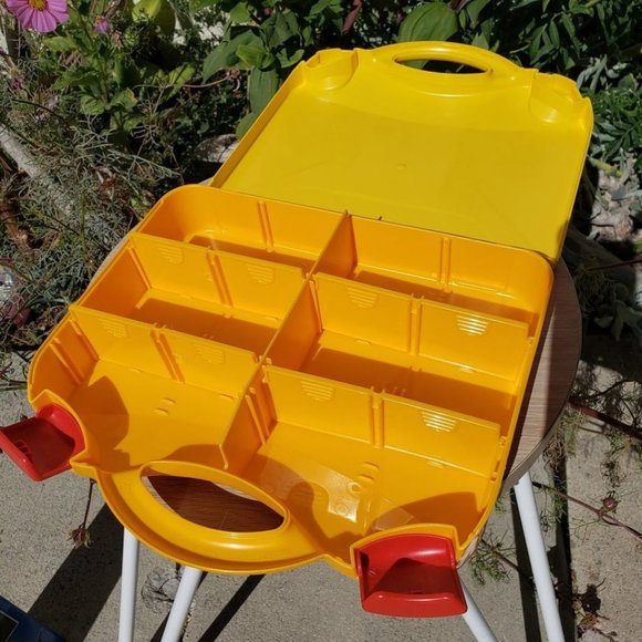 LEGO Yellow Plastic Carrying Carry Case Storage Box w Handle Dividers - Picture 9 of 9